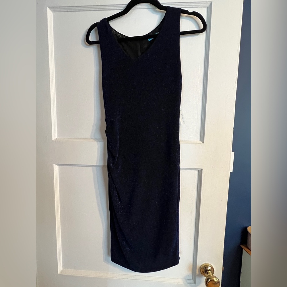 Alice + Olivia blue/black cocktail dress w/subtle sparkle. Size 4. With tags!